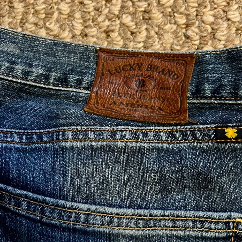 Lucky jeans, size 40/32 waist, great condition